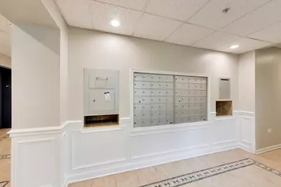 6801 N Milwaukee Avenue #410, Niles, IL 60714 - Photo 4