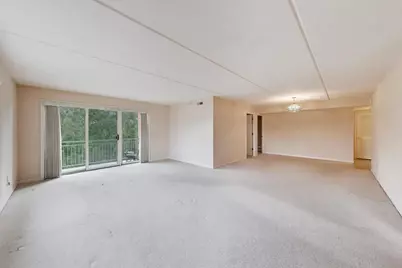 6801 N Milwaukee Avenue #410, Niles, IL 60714 - Photo 8