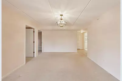 6801 N Milwaukee Avenue #410, Niles, IL 60714 - Photo 10