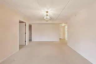 6801 N Milwaukee Ave, Niles, IL 60714 - Photo 10