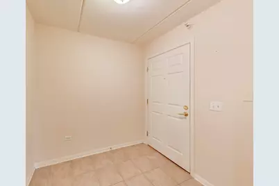 6801 N Milwaukee Avenue #410, Niles, IL 60714 - Photo 6