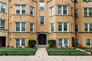 5428 N Campbell Ave, Chicago, IL 60625 - Photo 1
