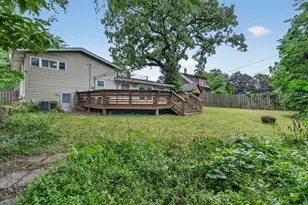 145 Dole Ave, Crystal Lake, IL 60014 - Photo 38