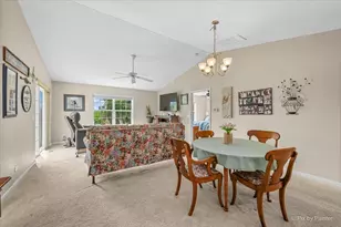 1108 Monroe Ave, McHenry, IL 60050 - Photo 6