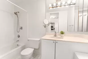 405 N Wabash Ave, Chicago, IL 60611 - Photo 22
