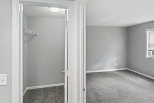 621 Oneida St, Joliet, IL 60435 - Photo 10