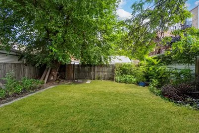 2747 N Saint Louis Avenue, Chicago, IL 60647 - Photo 4