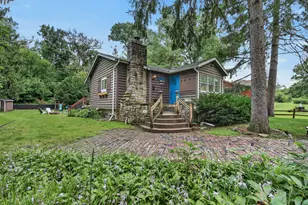 27686 W Rowe Ave, Spring Grove, IL 60081 - Photo 1