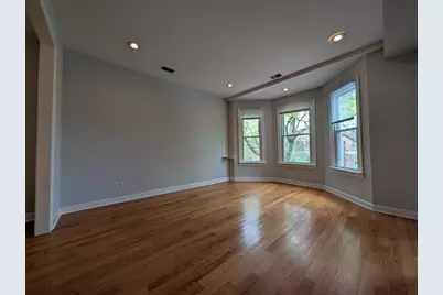 1911 W Addison Street #3, Chicago, IL 60613 - Photo 2