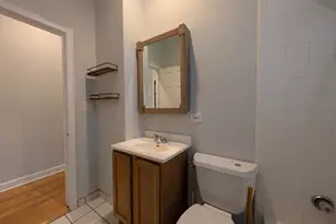 1911 W Addison St, Chicago, IL 60613 - Photo 16