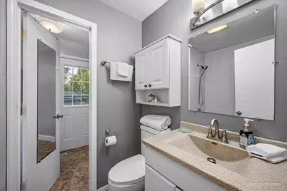 303 Mark Avenue, Glendale Heights, IL 60139 - Photo 12