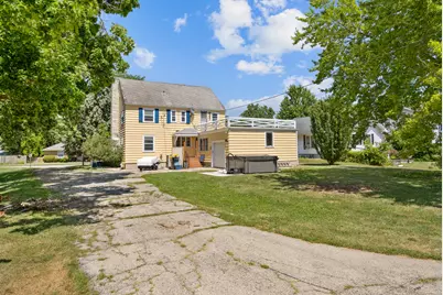 410 E Main Street, Genoa, IL 60135 - Photo 22