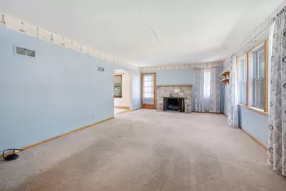 410 E Main Street, Genoa, IL 60135 - Photo 4