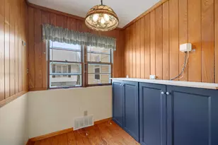 410 E Main St, Genoa, IL 60135 - Photo 10