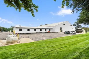 2S976 Deerpath Rd, Batavia, IL 60510 - Photo 38