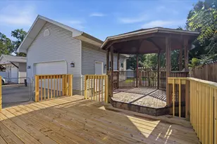 1005 N Western Ave, Bloomington, IL 61701 - Photo 2