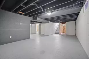 1005 N Western Ave, Bloomington, IL 61701 - Photo 18