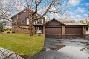 9840 Terrace Dr, Palos Park, IL 60464 - Photo 1