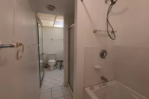 411 N Illinois Ave, Glenwood, IL 60425 - Photo 22