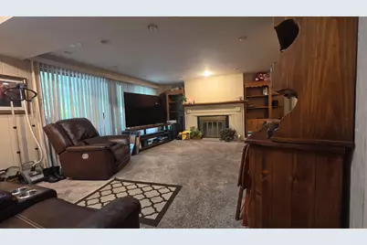 411 N Illinois Avenue, Glenwood, IL 60425 - Photo 14