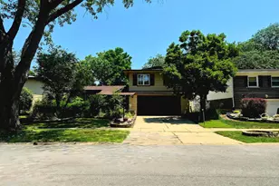 411 N Illinois Ave, Glenwood, IL 60425 - Photo 1