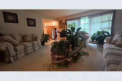 411 N Illinois Avenue, Glenwood, IL 60425 - Photo 6