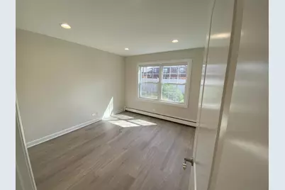 785 Pershing Avenue #3-B, Glen Ellyn, IL 60137 - Photo 4