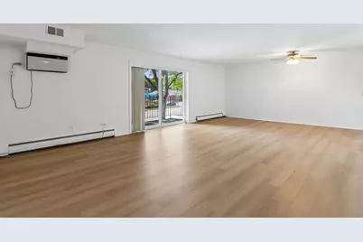 2424 E Oakton Street #2L, Arlington Heights, IL 60004 - Photo 2