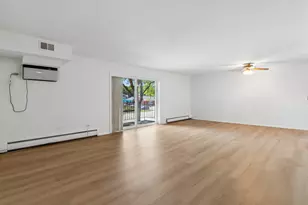 2424 E Oakton St, Arlington Heights, IL 60004 - Photo 2