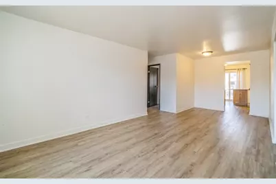 404 Inland Drive #2B, Wheeling, IL 60090 - Photo 6
