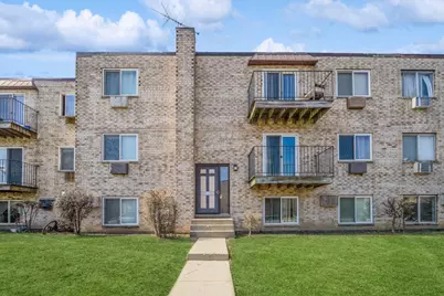 404 Inland Drive #2B, Wheeling, IL 60090 - Photo 1