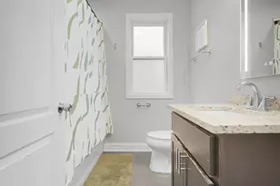 8019 S Eberhart Ave, Chicago, IL 60619 - Photo 12