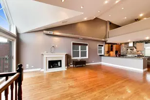 2032 N Burling St, Chicago, IL 60614 - Photo 4