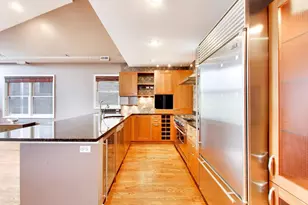 2032 N Burling St, Chicago, IL 60614 - Photo 8