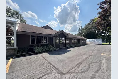 1126 E State Street, Sycamore, IL 60178 - Photo 2