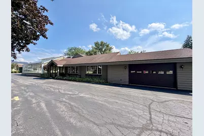 1126 E State Street, Sycamore, IL 60178 - Photo 8