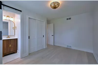 800 S Swain Avenue, Elmhurst, IL 60126 - Photo 24