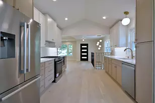 800 S Swain Ave, Elmhurst, IL 60126 - Photo 10