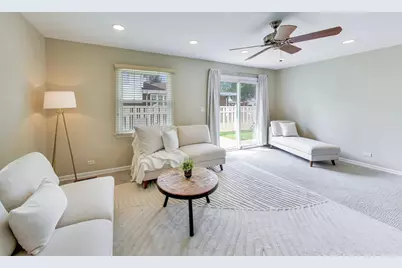 2505 E Mayfair Road, Arlington Heights, IL 60004 - Photo 10