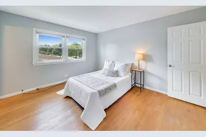 2505 E Mayfair Road, Arlington Heights, IL 60004 - Photo 12