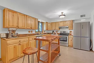 11030 S Theresa Circle, Palos Hills, IL 60465 - Photo 8