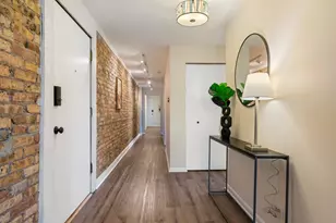 824 Hinman Ave, Evanston, IL 60202 - Photo 2