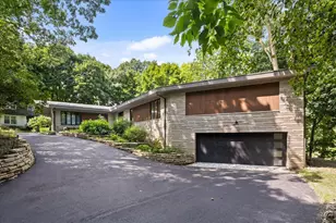 89 Cary Ave, Highland Park, IL 60035 - Photo 2