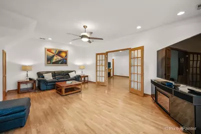 24 W Devon Avenue, Roselle, IL 60172 - Photo 10
