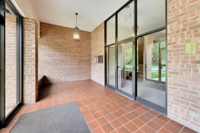 1060 Shermer Road #25, Northbrook, IL 60062 - Photo 2