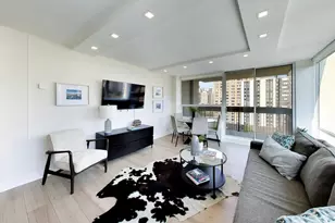 1355 N Sandburg Terrace, Chicago, IL 60610 - Photo 8