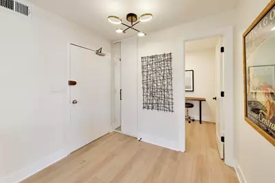 1355 N Sandburg Terrace #1002D, Chicago, IL 60610 - Photo 18