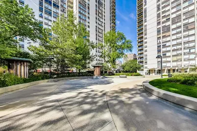 1355 N Sandburg Terrace #1002D, Chicago, IL 60610 - Photo 24