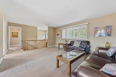 564 Gateshead S, Elk Grove Village, IL 60007 - Photo 4