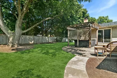 3 Whitehall Court, Buffalo Grove, IL 60089 - Photo 18